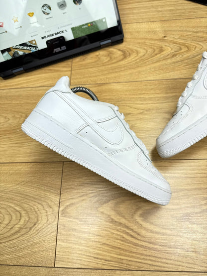 Nike Air Force 1 Low (38.5)