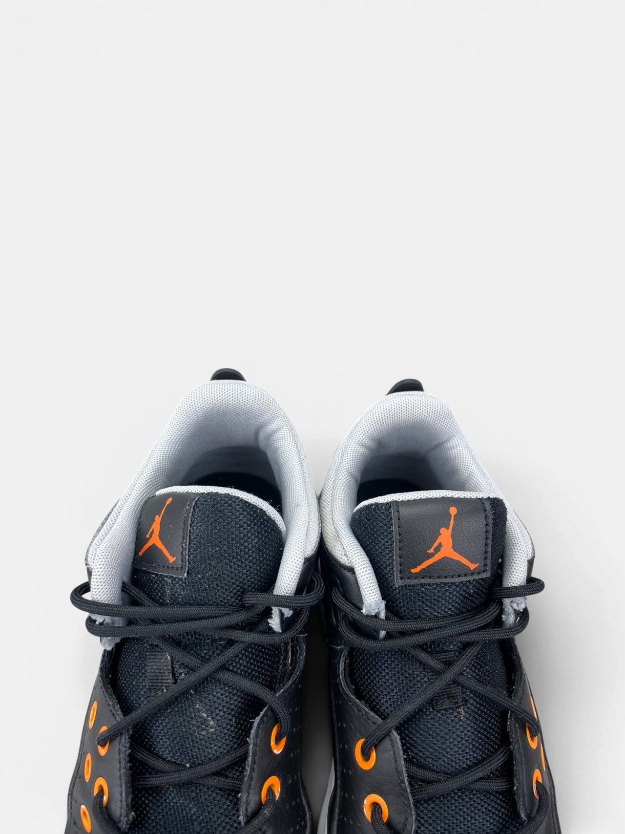 Nike Air Jordan Max Aura 5 — buty sportowe damskie w bardzo dobrym stanie rozmiar 38, podeszwa