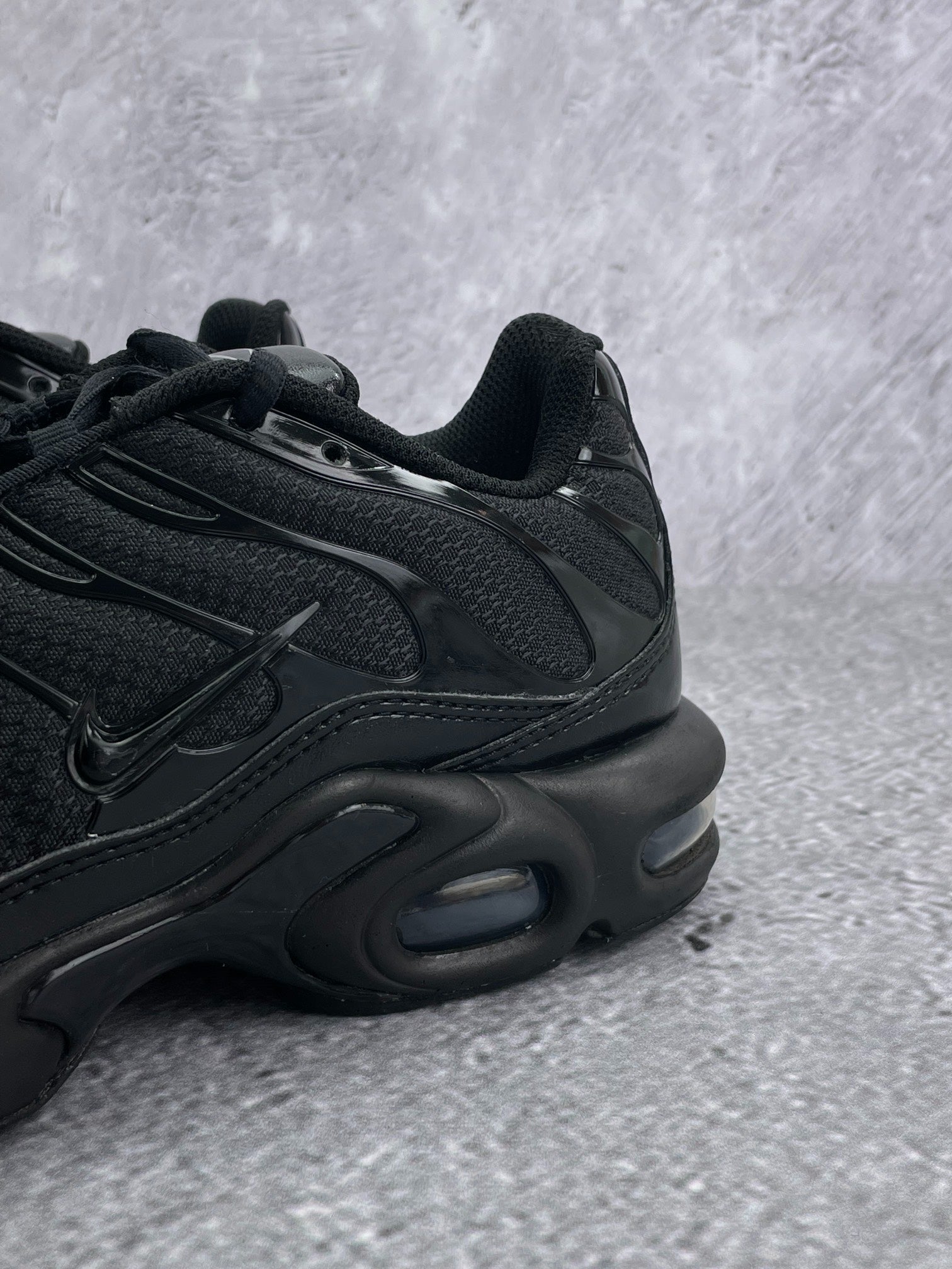 Nike Air Max Plus (41) - sneakilystore