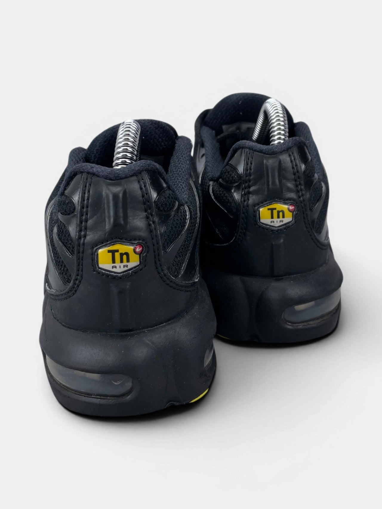 Nike Air Max Plus (TN) Triple Black — buty sportowe damskie w bardzo dobrym stanie rozmiar 36, widok z tyłu