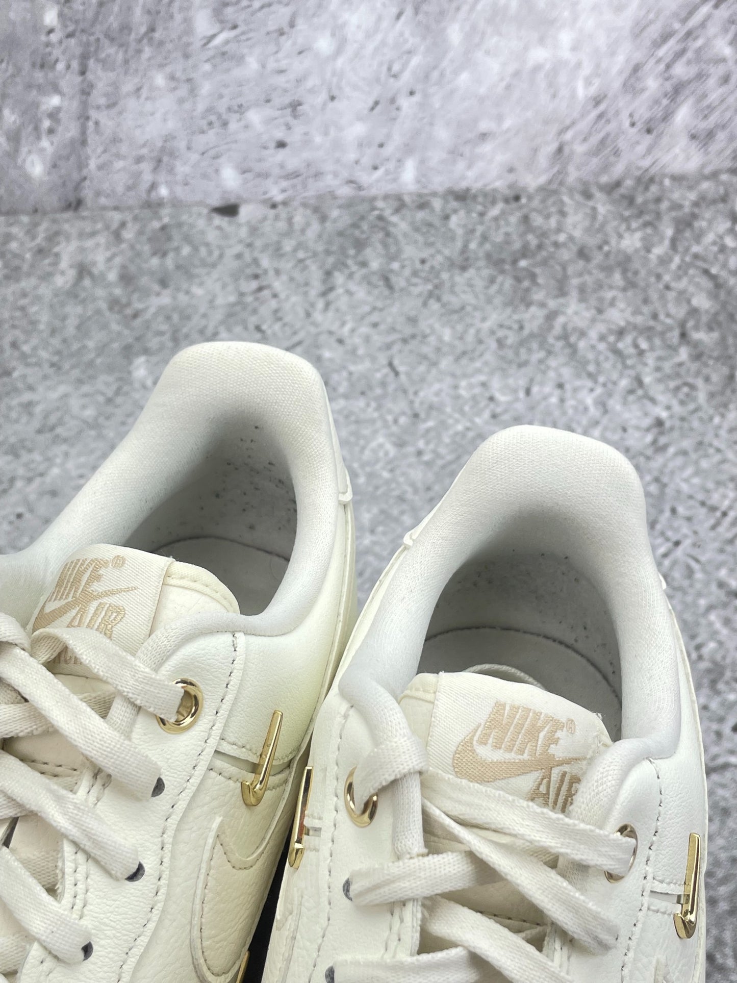 Nike Air Force 1 Low (39) - sneakilystore
