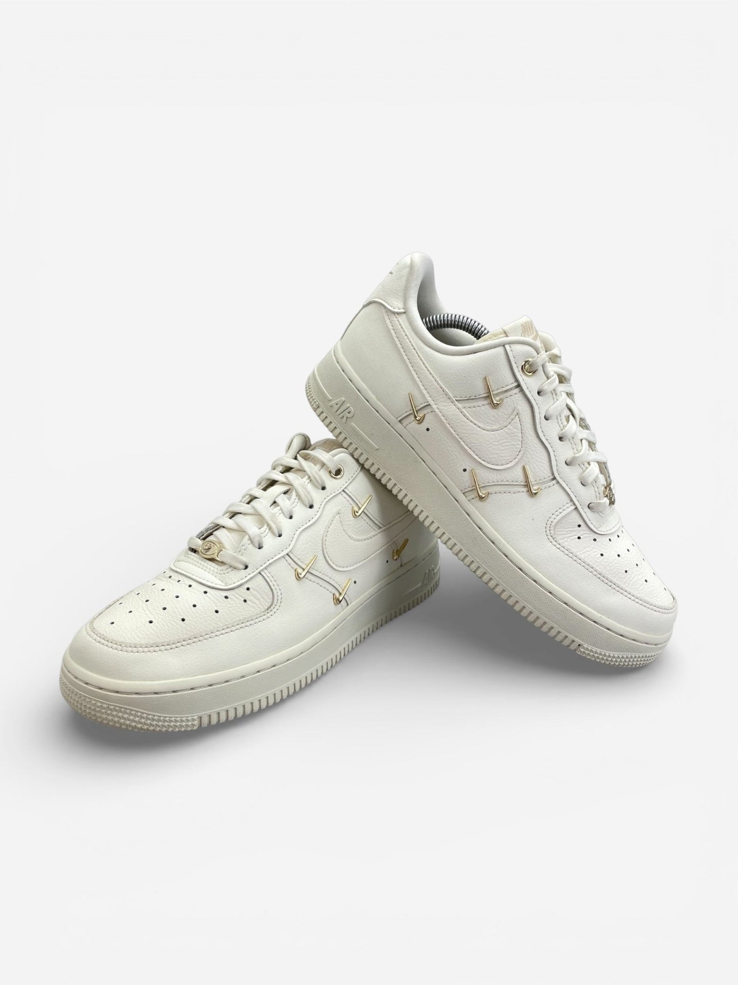 Nike Air Force 1 Low (39) - sneakilystore