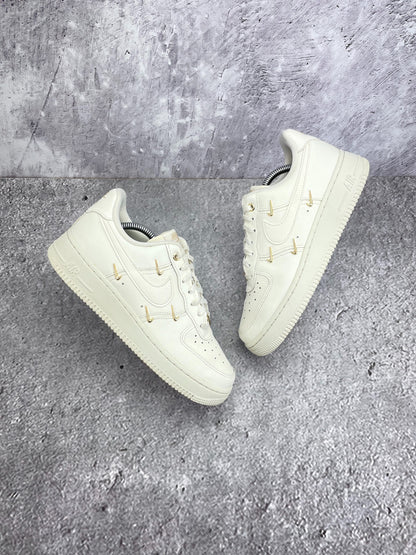 Nike Air Force 1 Low (39) - sneakilystore