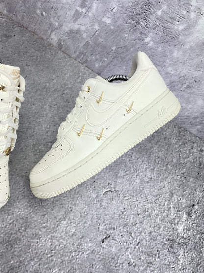 Nike Air Force 1 Low (39) - sneakilystore
