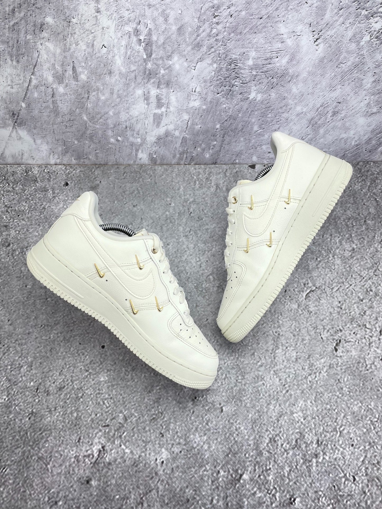 Nike Air Force 1 Low (39) - sneakilystore