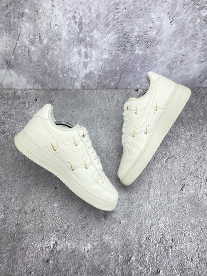 Nike Air Force 1 Low (39) - sneakilystore