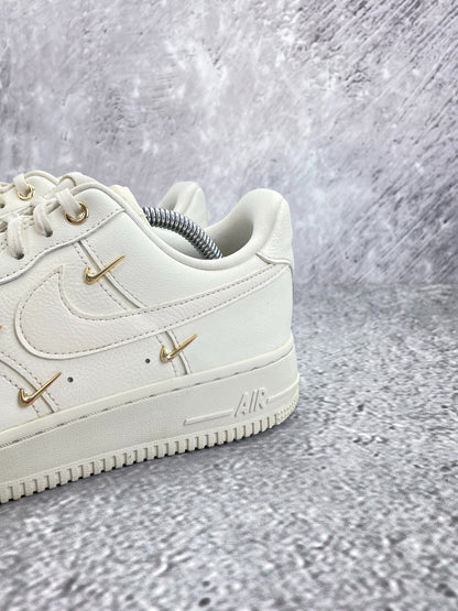 Nike Air Force 1 Low (39) - sneakilystore
