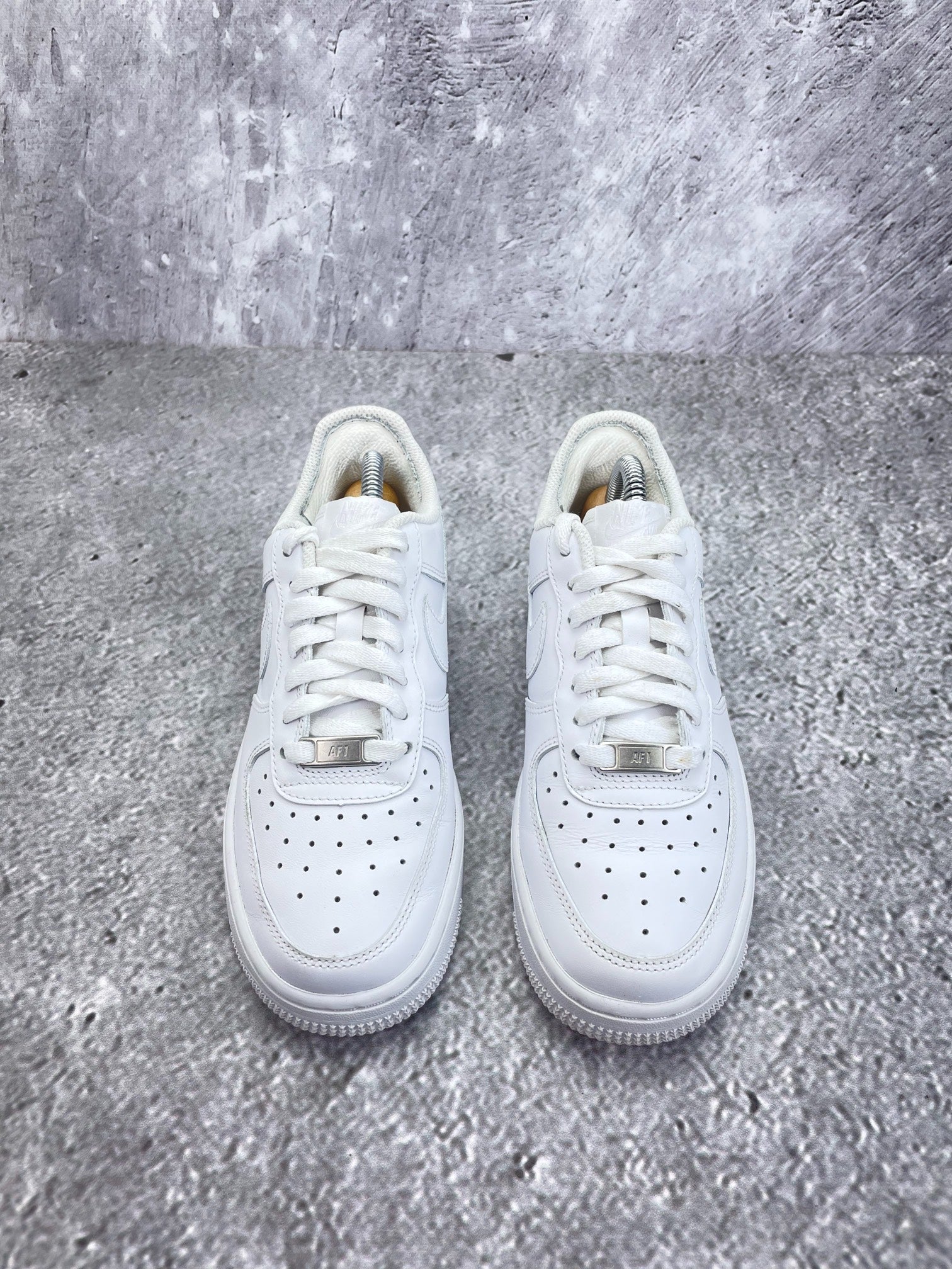 Nike Air Force 1 Low (36.5) - sneakilystore