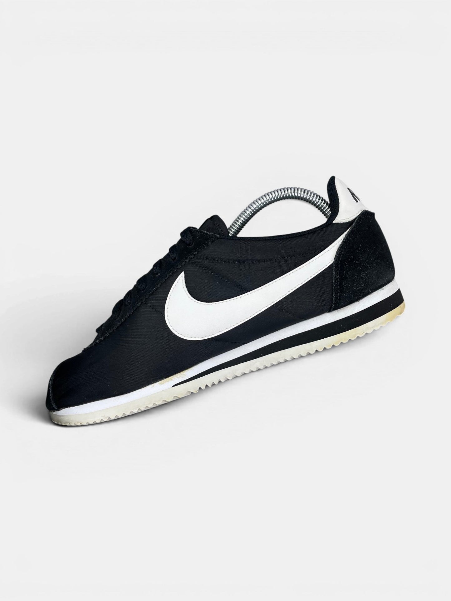 Nike Classic Cortez Nylon — buty sportowe męskie w bardzo dobrym stanie rozmiar 42.5, wewnętrzny panel prawego buta