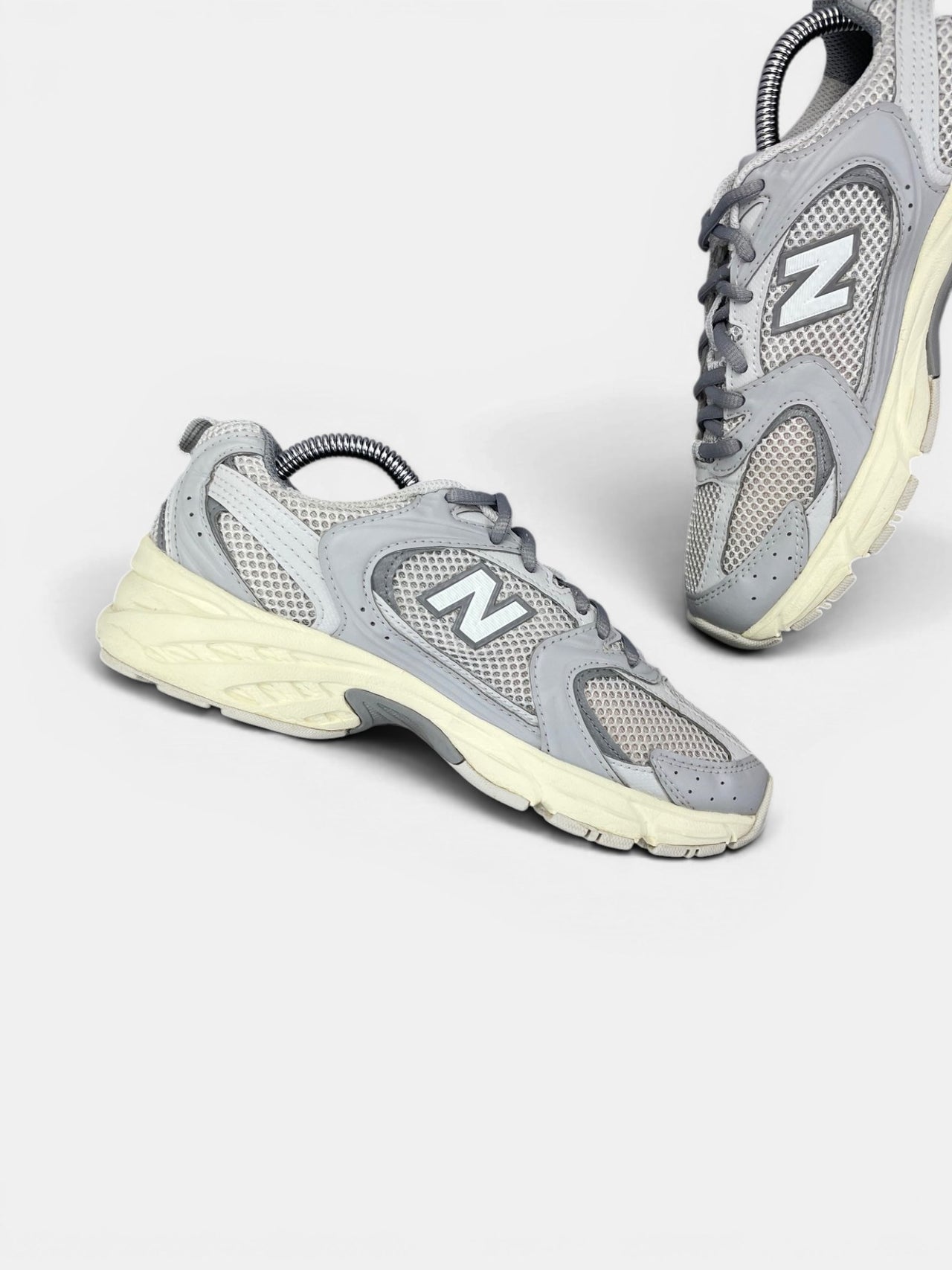 New Balance 530 — buty sportowe damskie w bardzo dobrym stanie rozmiar 37.5, wewnętrzny panel lewego buta