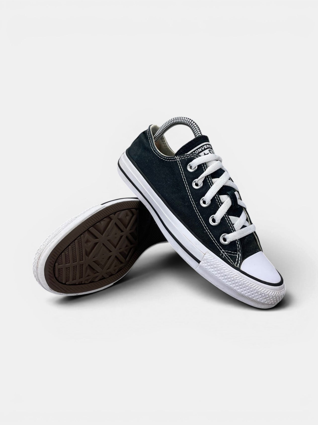 Converse Chuck Taylor All Star Black — buty sportowe damskie w bardzo dobrym stanie rozmiar 36.5, boczny profil