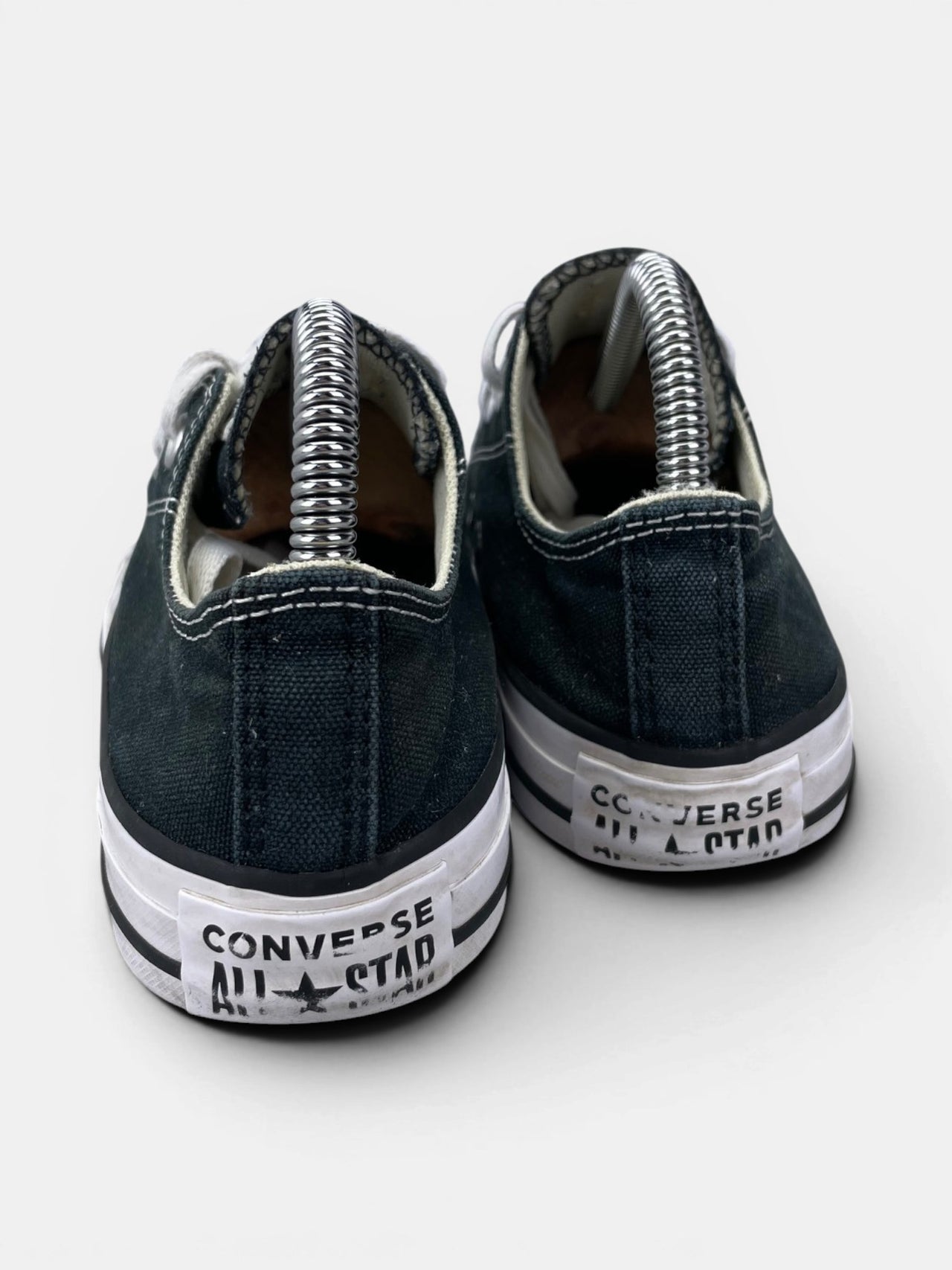 Converse Chuck Taylor All Star Black — buty sportowe damskie w bardzo dobrym stanie rozmiar 36.5, widok z tyłu