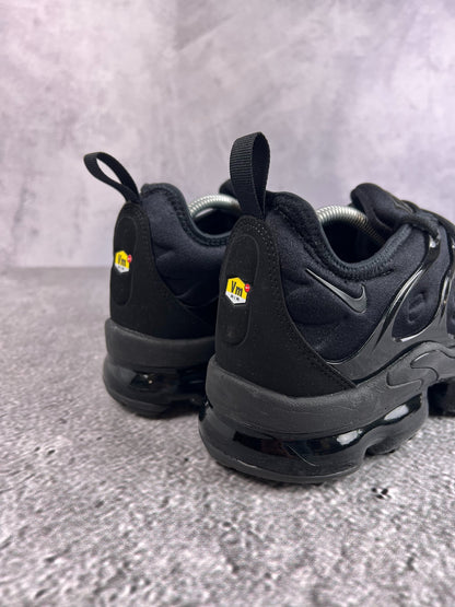 Nike Air Vapormax Plus (44.5) - sneakilystore