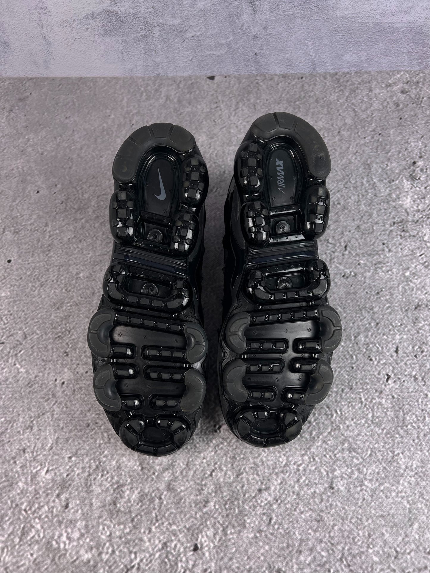 Nike Air Vapormax Plus (44.5) - sneakilystore