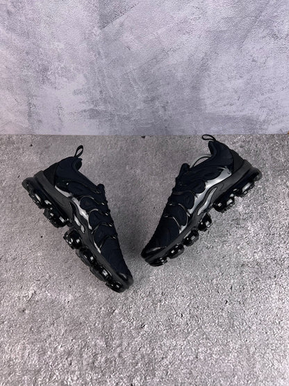 Nike Air Vapormax Plus (44.5) - sneakilystore