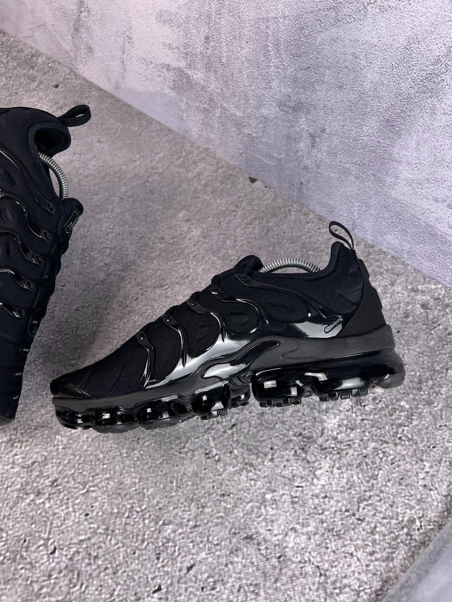 Nike Air Vapormax Plus (44.5) - sneakilystore