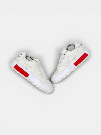 Nike Air Force 1 Low Fontanka Fontanka — buty sportowe damskie w bardzo dobrym stanie rozmiar 38, zewnętrzny panel prawego buta