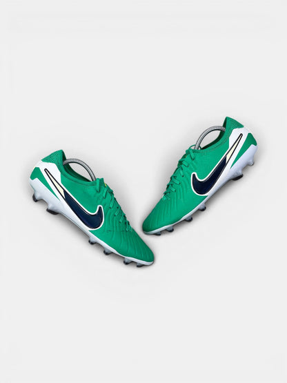 Nike TIEMPO LEGEND 10 ELITE LV8 Stadium Green — buty sportowe męskie w bardzo dobrym stanie rozmiar 44, widok z góry na zewnętrzną stronę butów