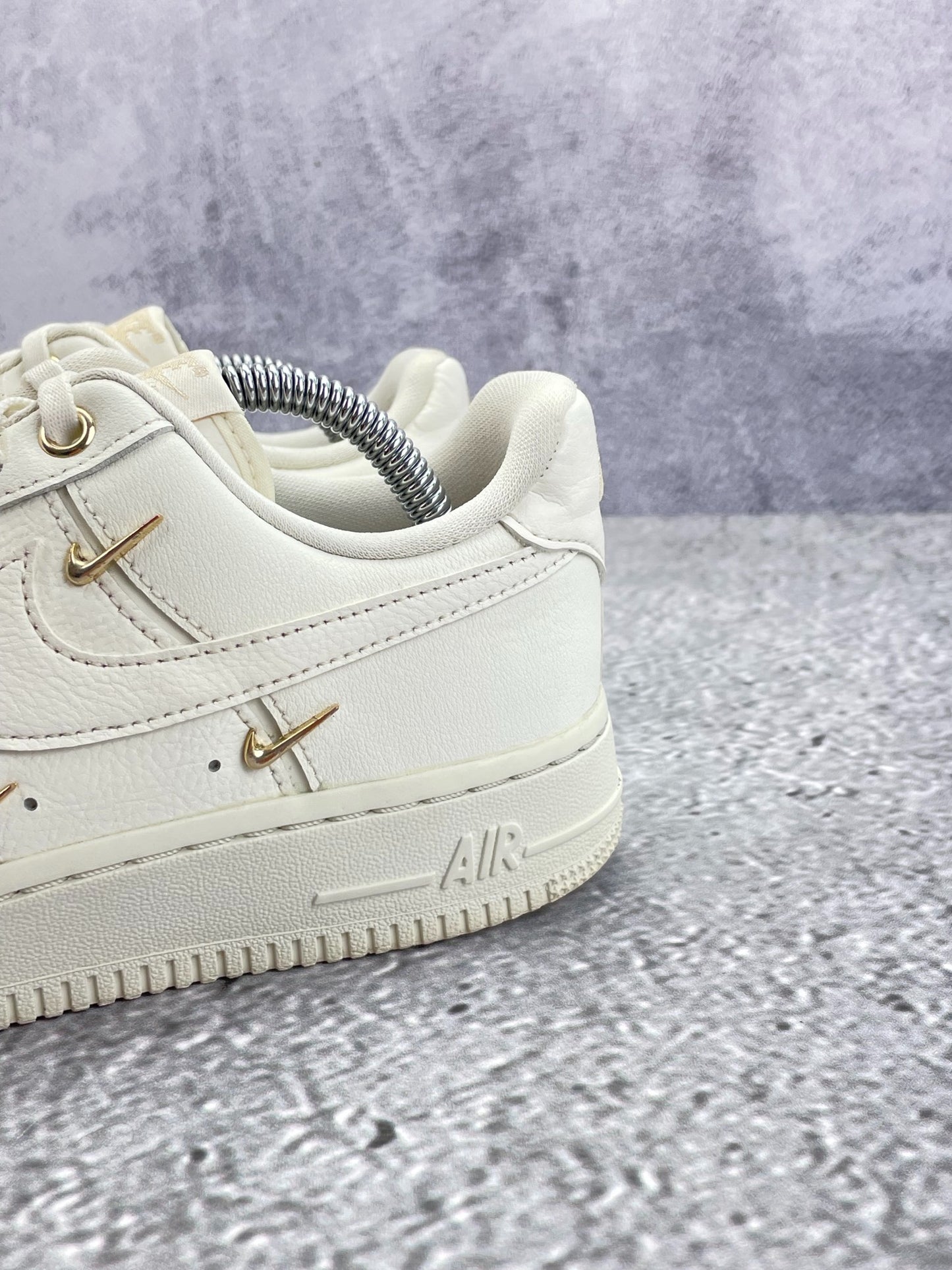 Nike Air Force 1 Low (38) - sneakilystore