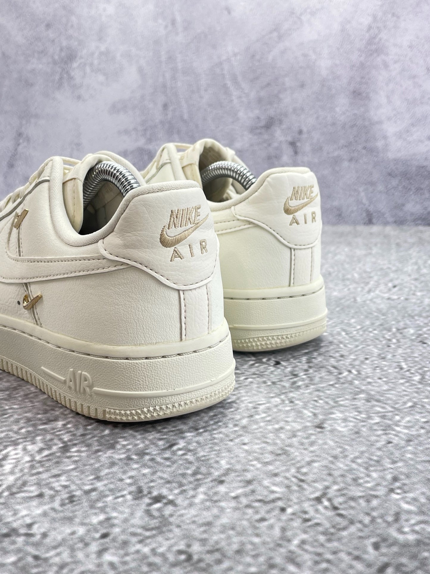 Nike Air Force 1 Low (38) - sneakilystore