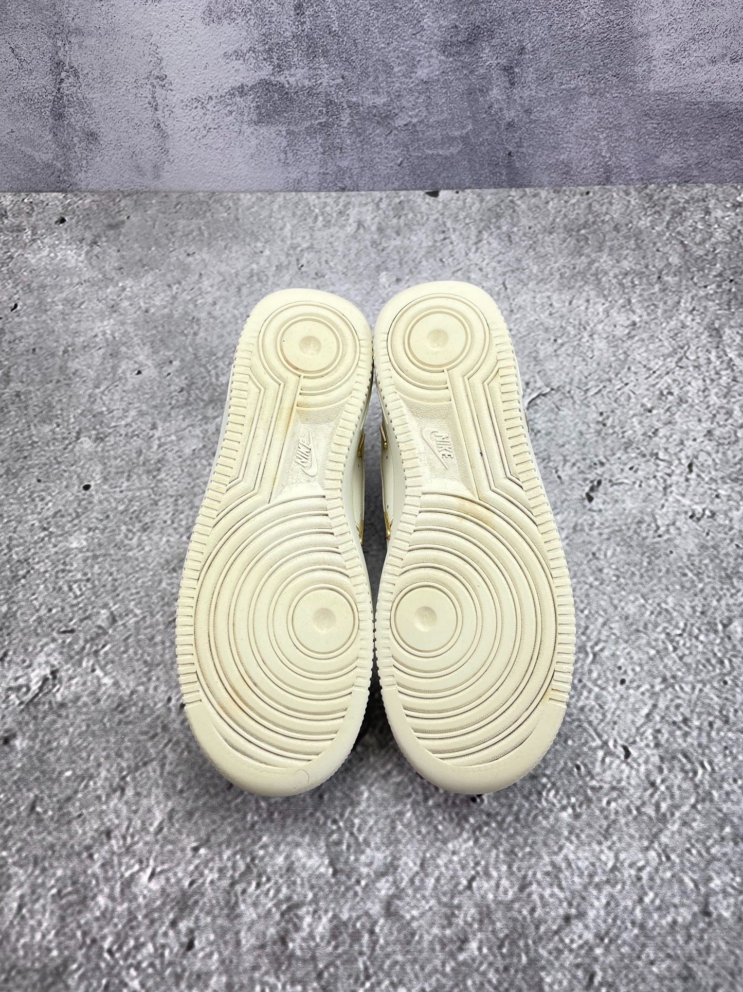 Nike Air Force 1 Low (38) - sneakilystore