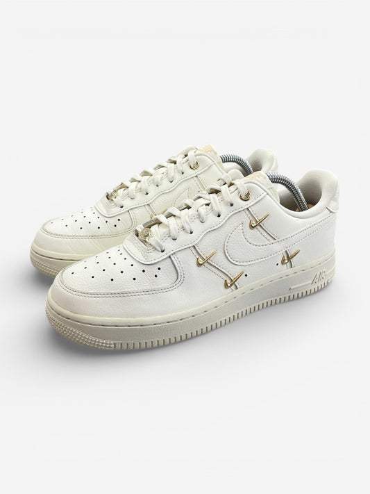 Nike Air Force 1 Low (38) - sneakilystore
