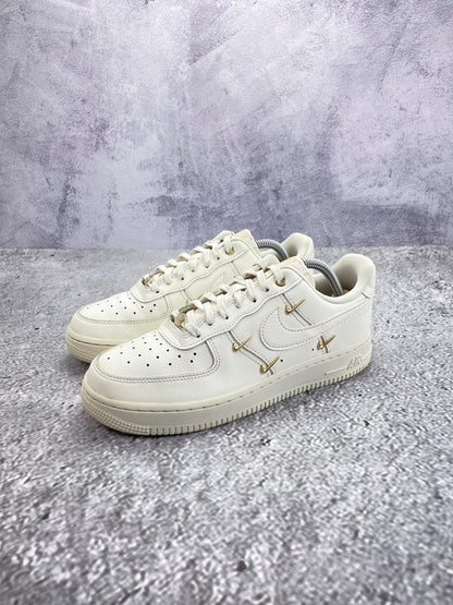 Nike Air Force 1 Low (38) - sneakilystore