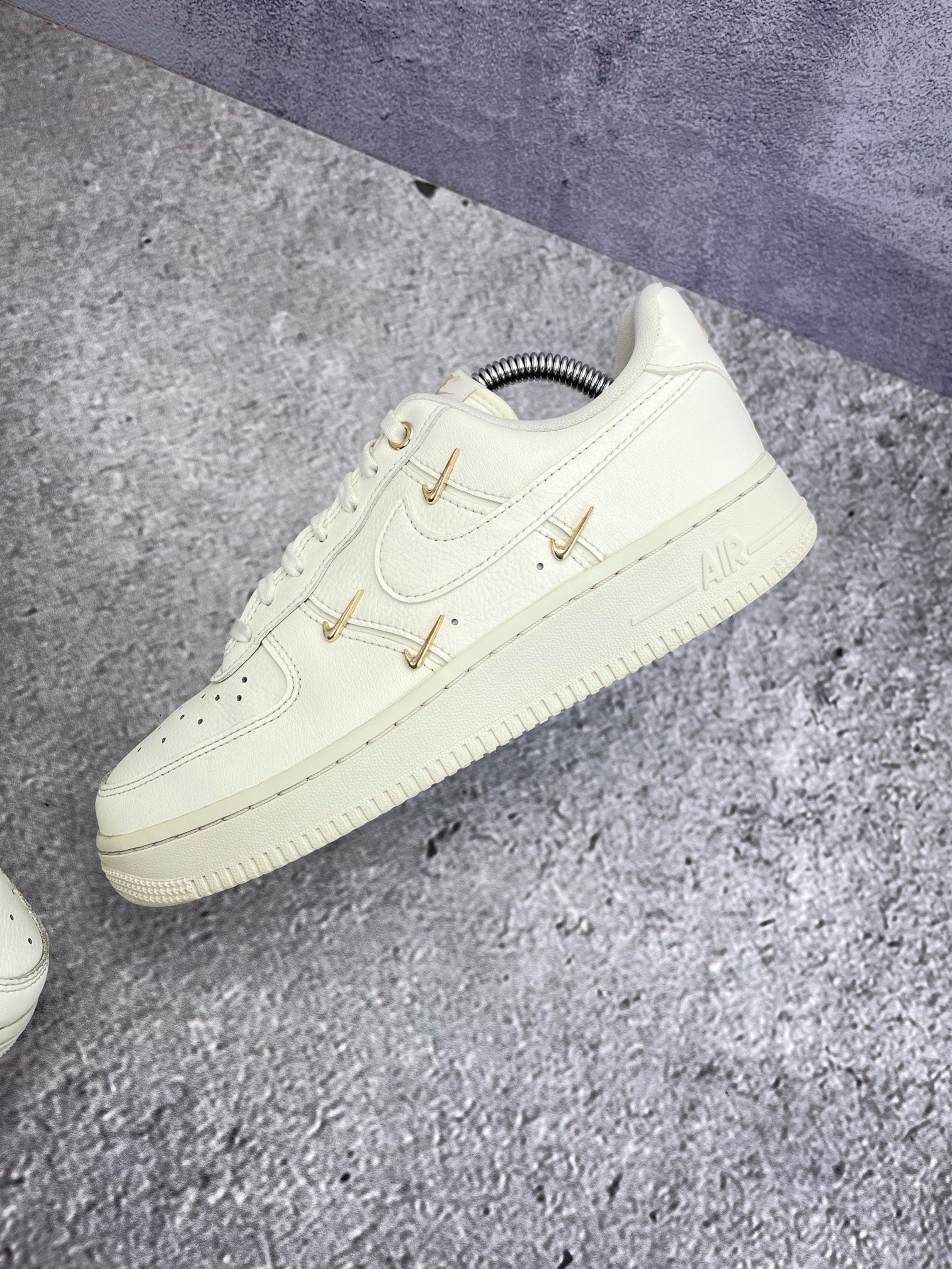 Nike Air Force 1 Low (38) - sneakilystore