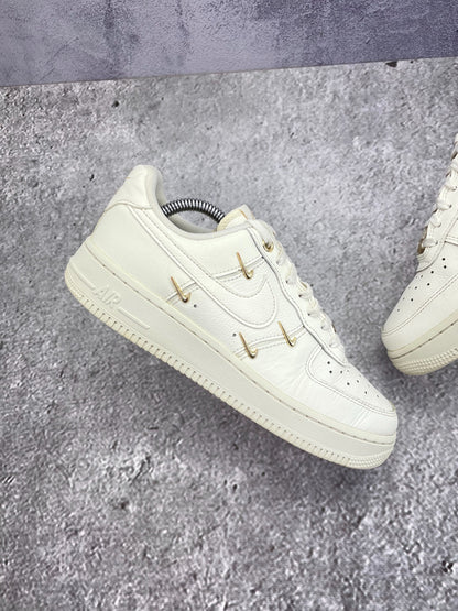 Nike Air Force 1 Low (38) - sneakilystore