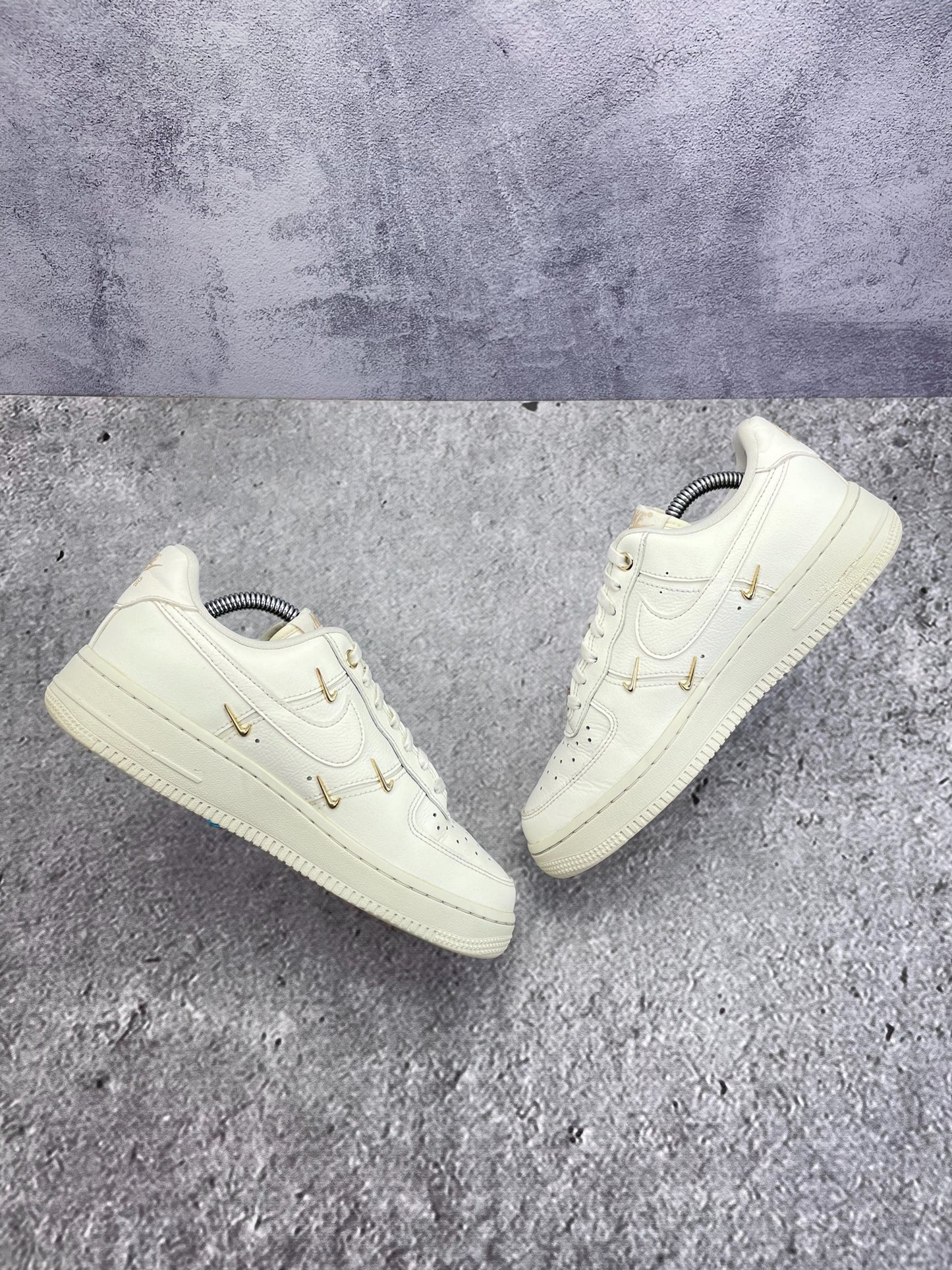 Nike Air Force 1 Low (38) - sneakilystore