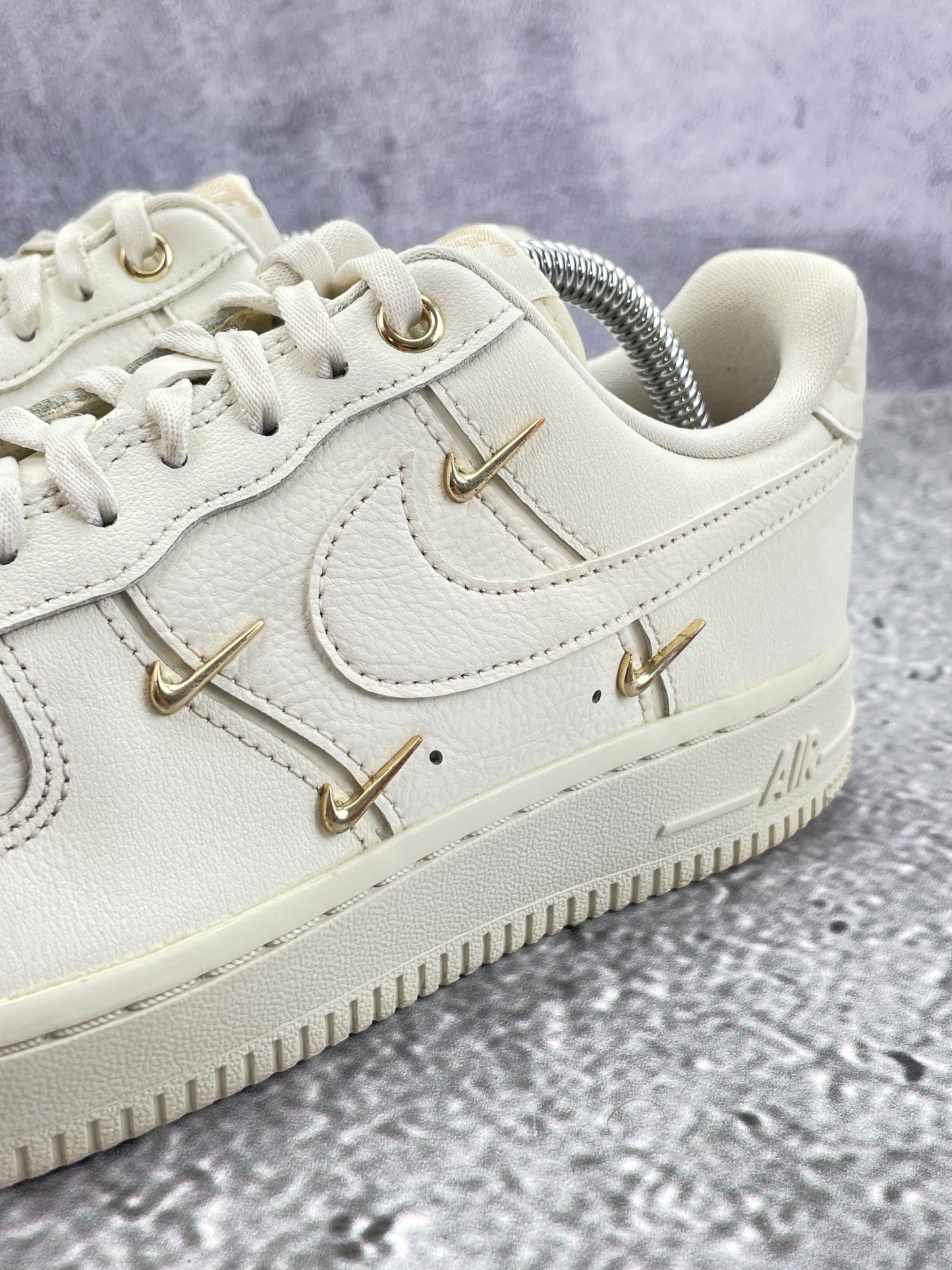 Nike Air Force 1 Low (38) - sneakilystore