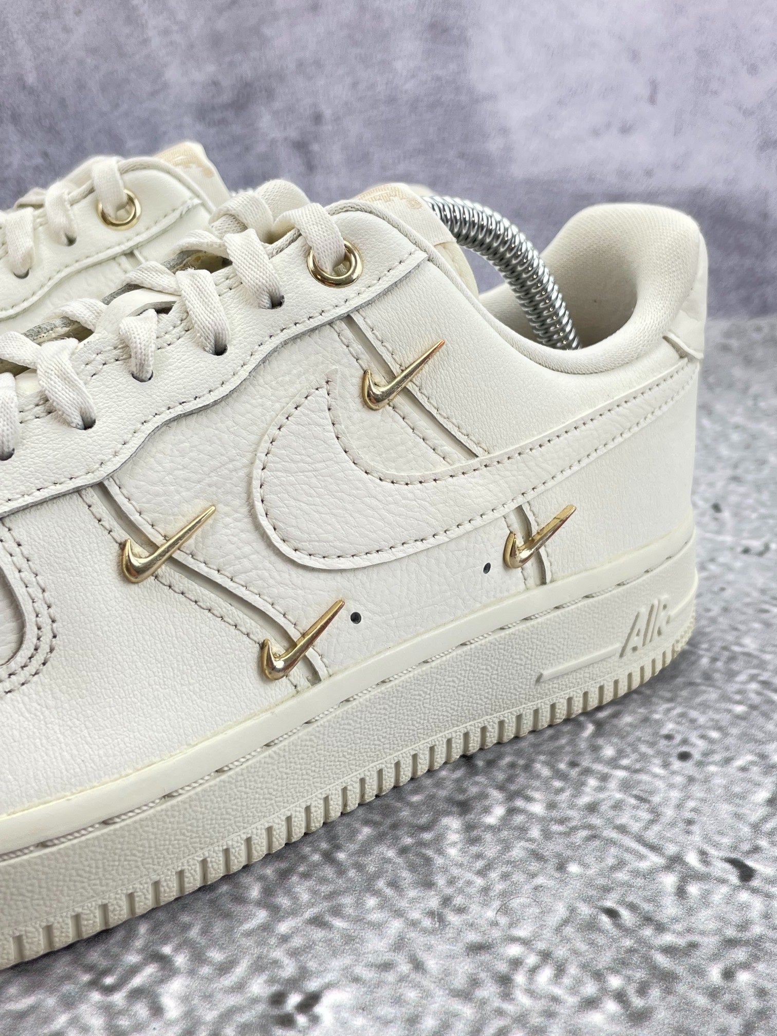 Nike Air Force 1 Low (38) - sneakilystore