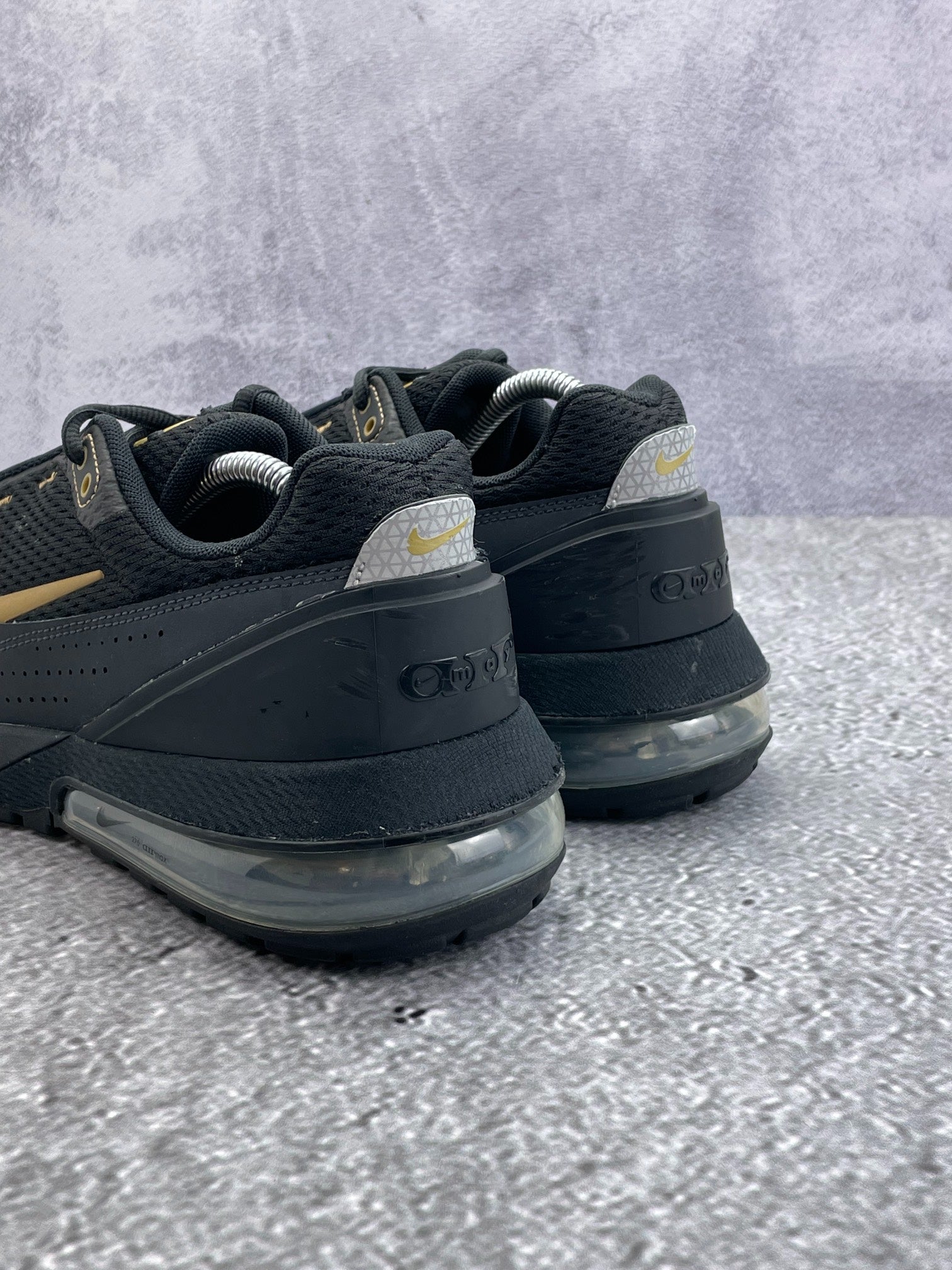 Nike Air Max Pulse (42.5) - sneakilystore