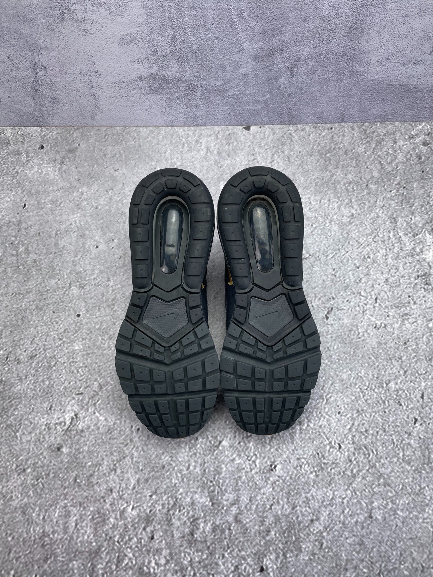 Nike Air Max Pulse (42.5) - sneakilystore
