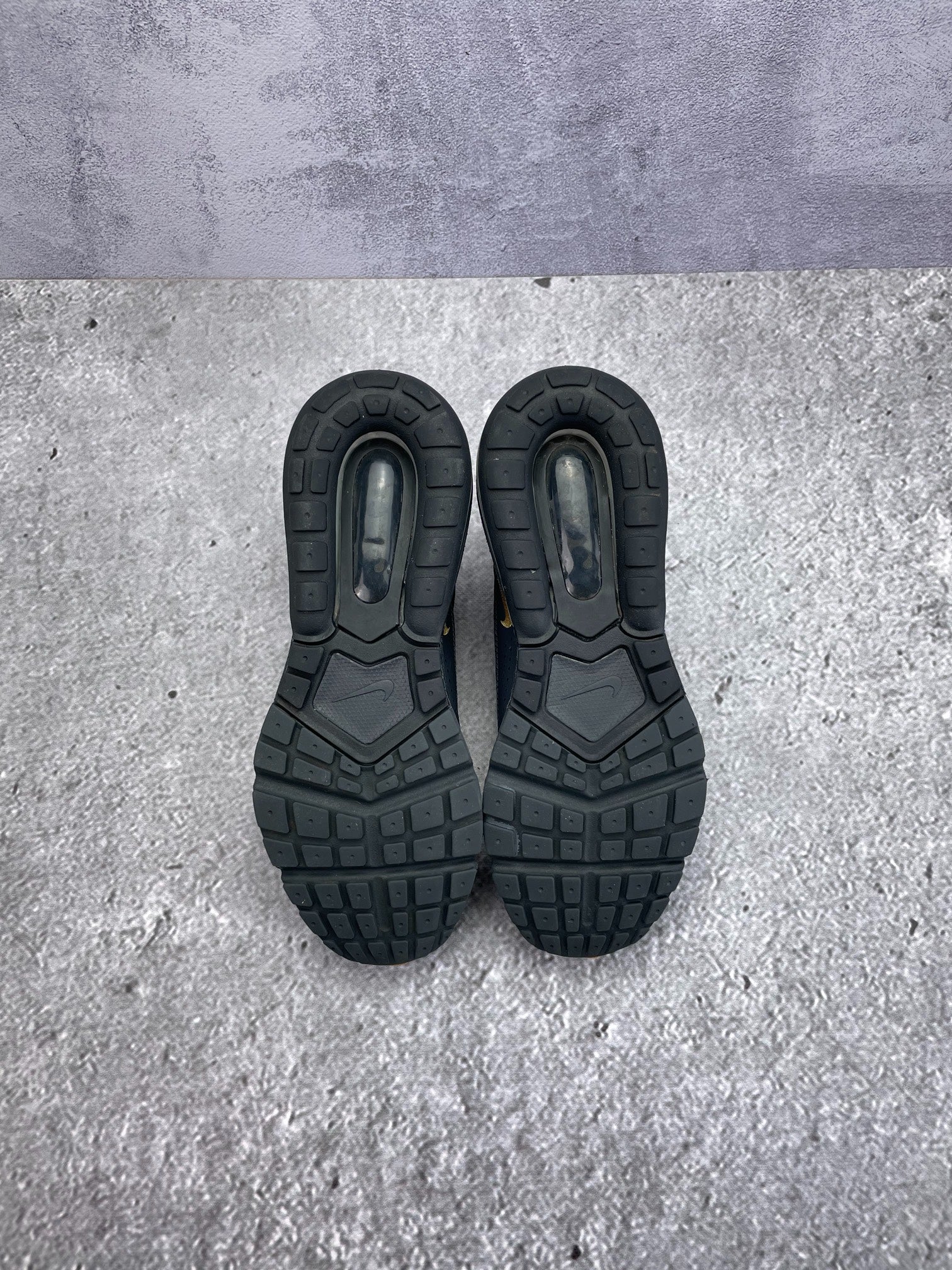 Nike Air Max Pulse (42.5) - sneakilystore