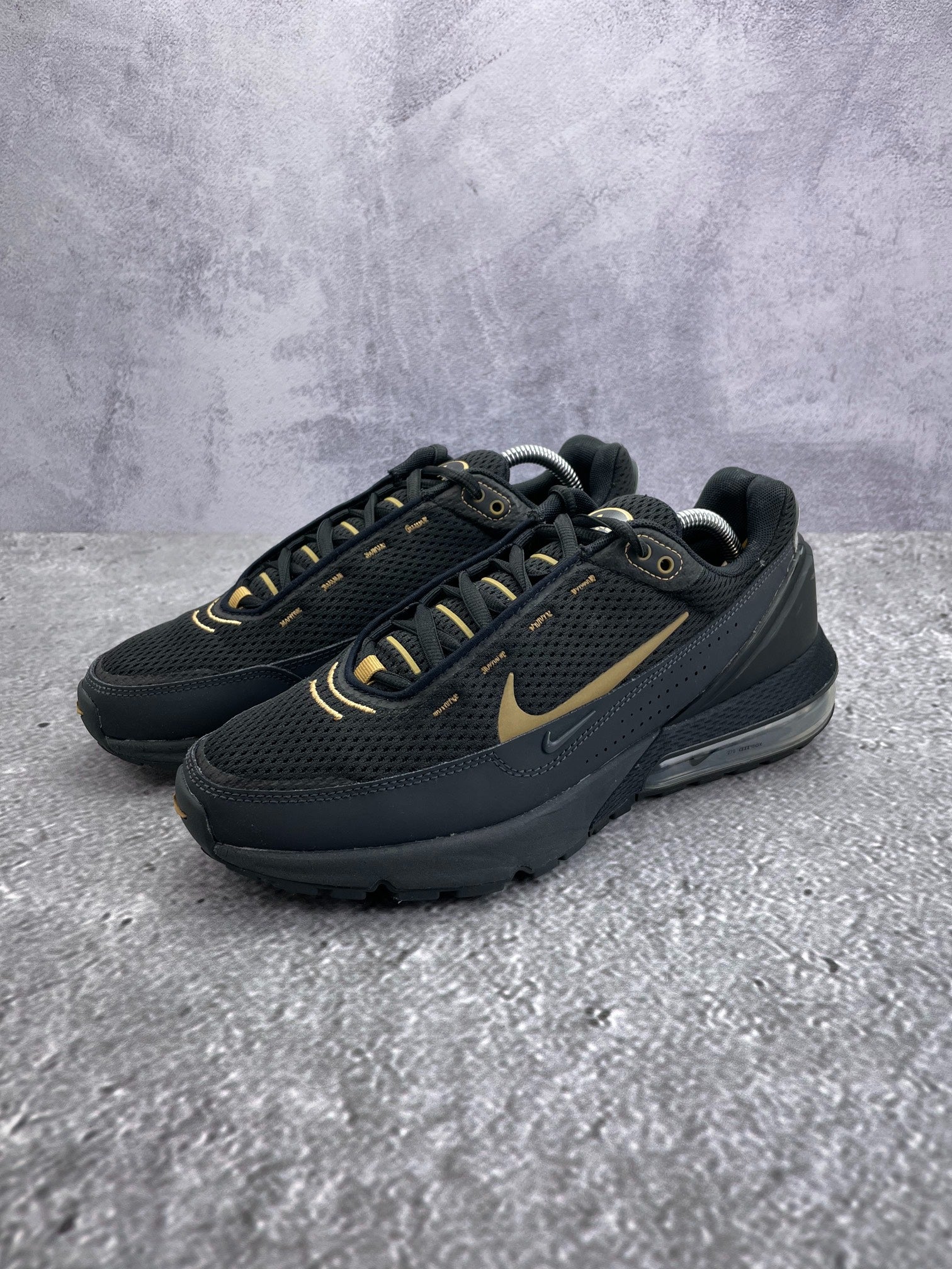 Nike Air Max Pulse (42.5) - sneakilystore