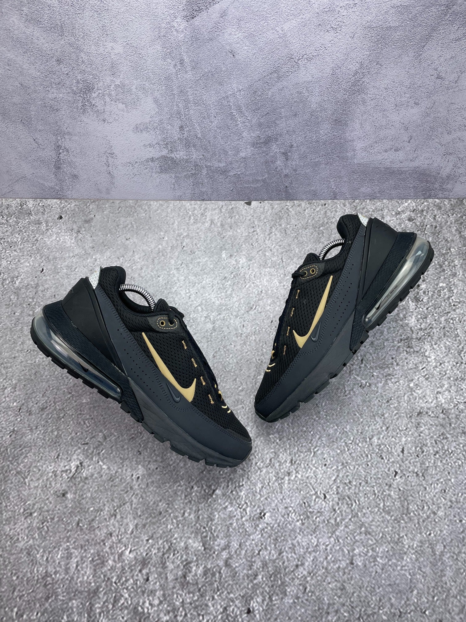 Nike Air Max Pulse (42.5) - sneakilystore