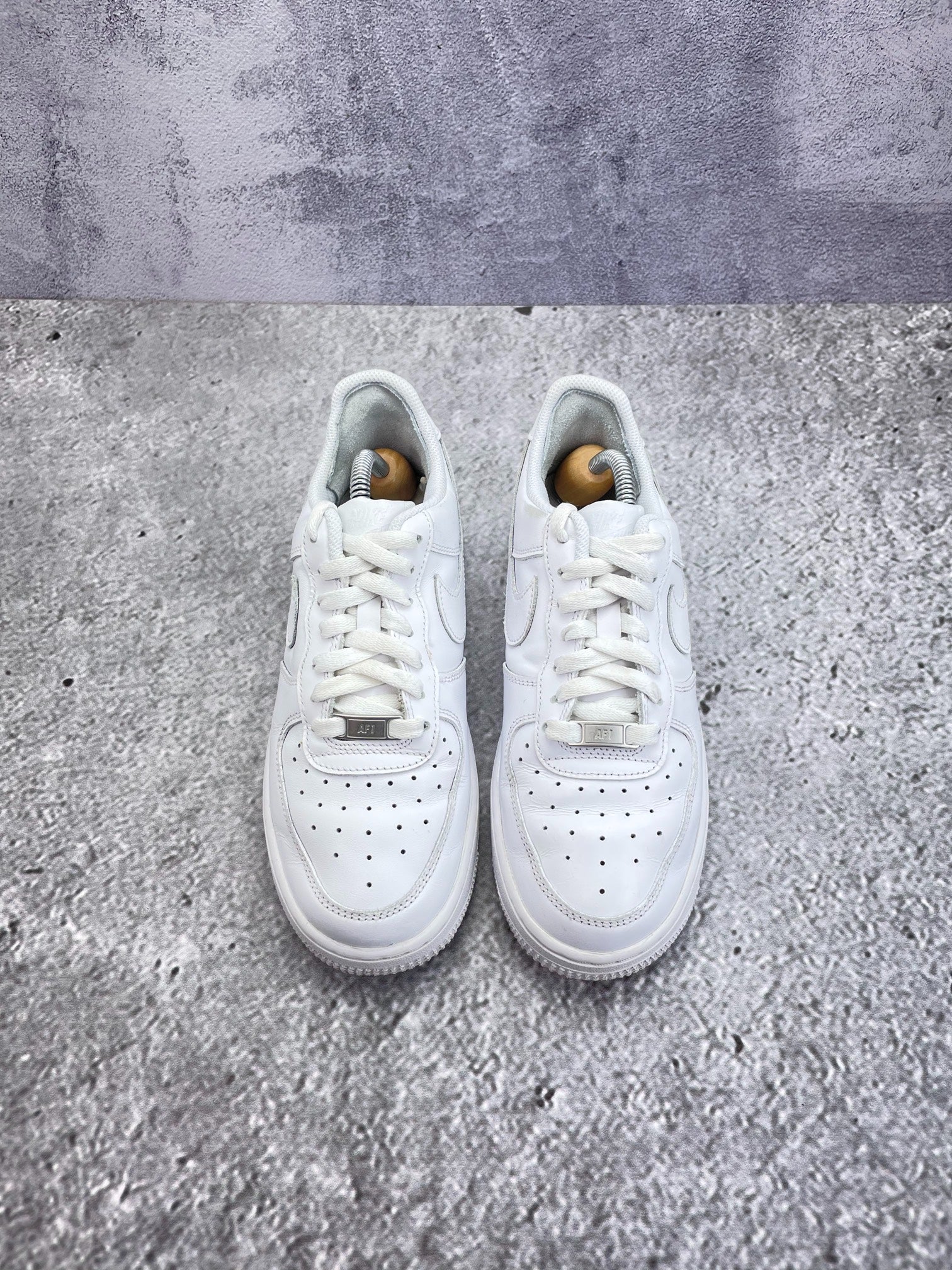 Nike Air Force 1 Low (38.5) - sneakilystore