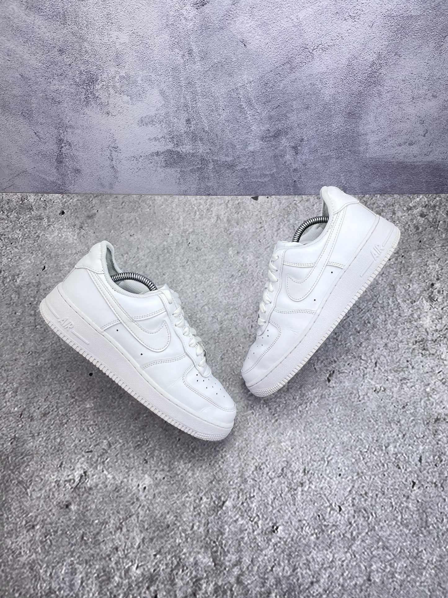 Nike Air Force 1 Low (38.5) - sneakilystore