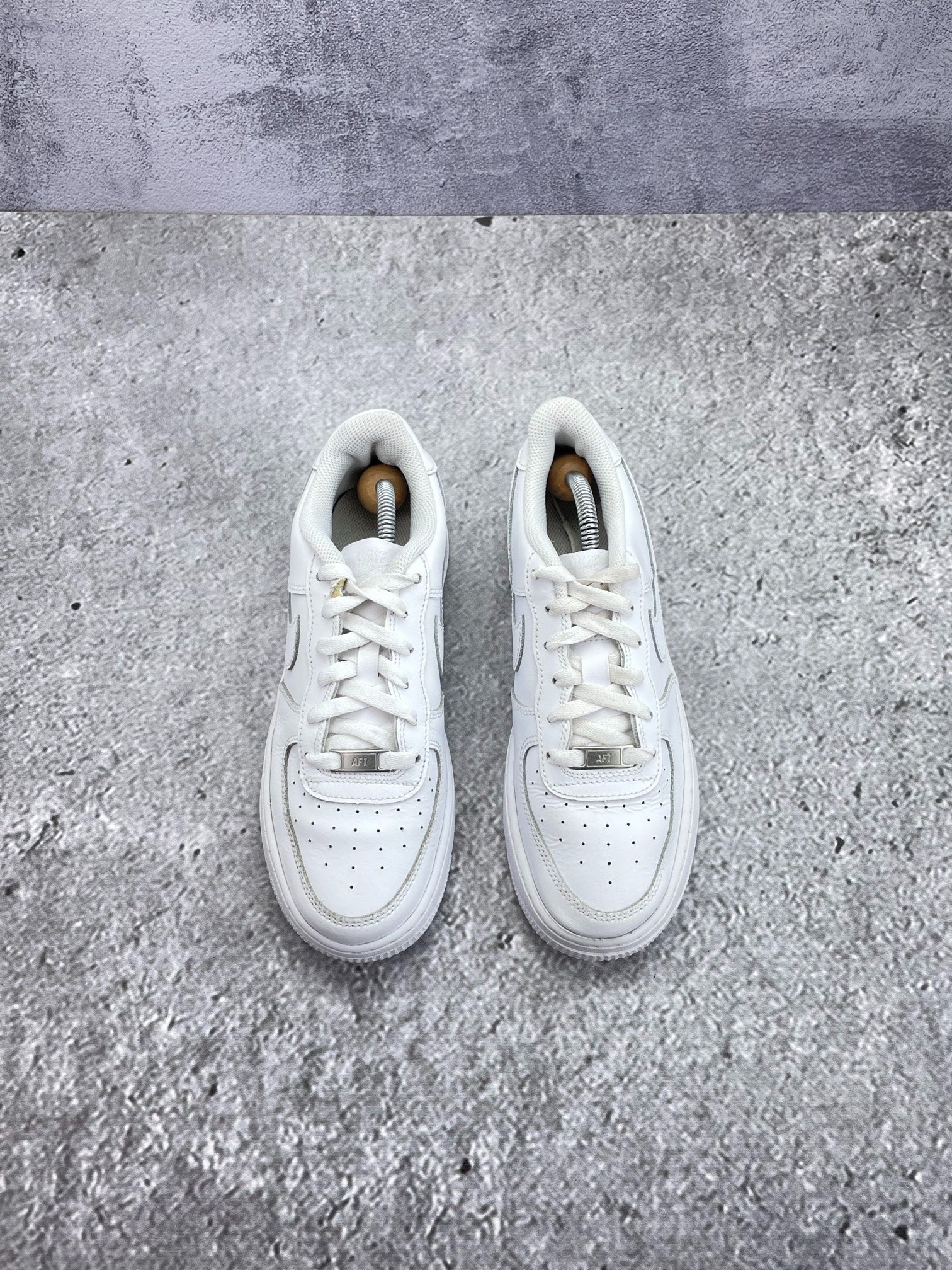 Nike Air Force 1 Low (39) - sneakilystore