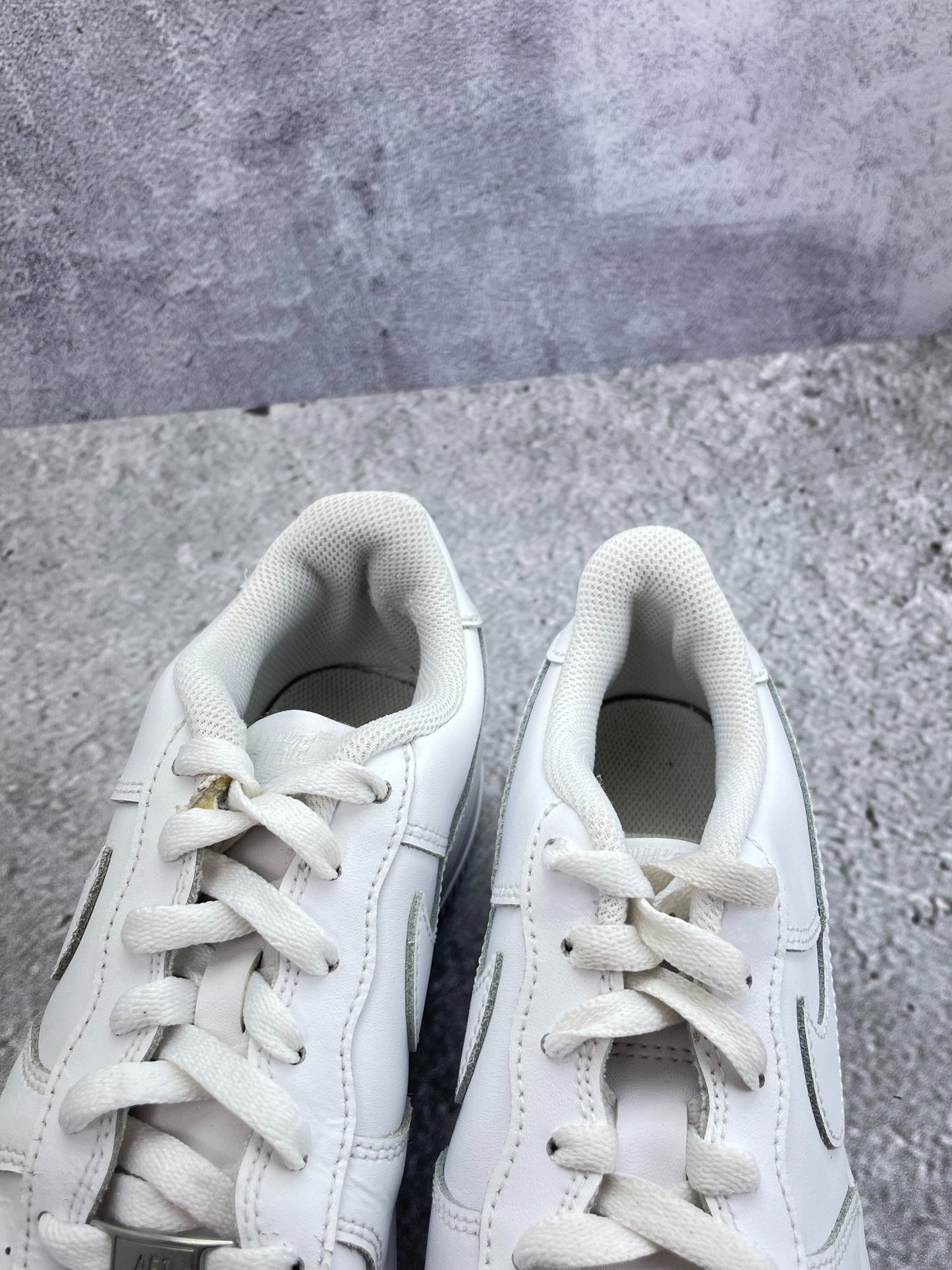Nike Air Force 1 Low (39) - sneakilystore