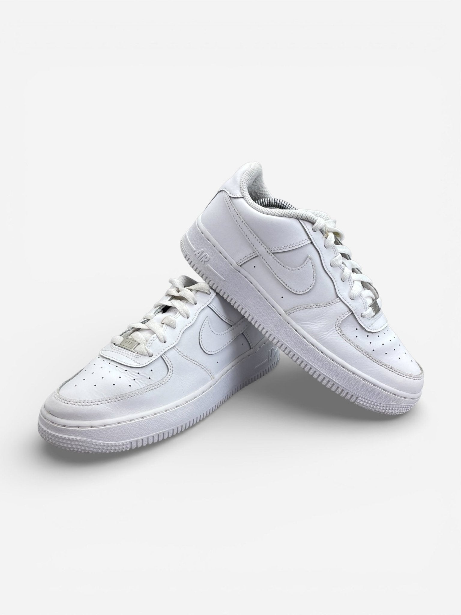 Nike Air Force 1 Low (39) - sneakilystore