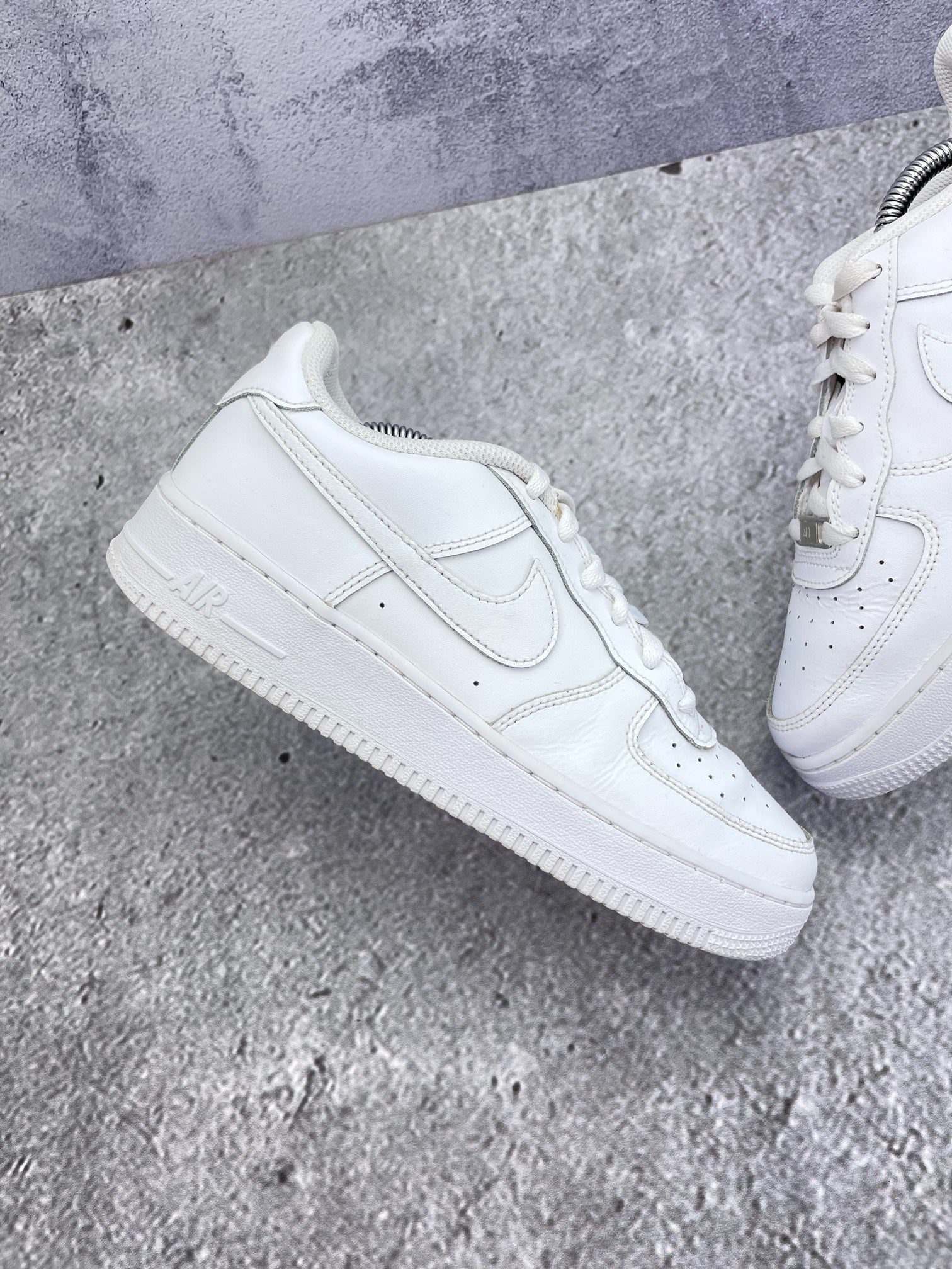 Nike Air Force 1 Low (39) - sneakilystore
