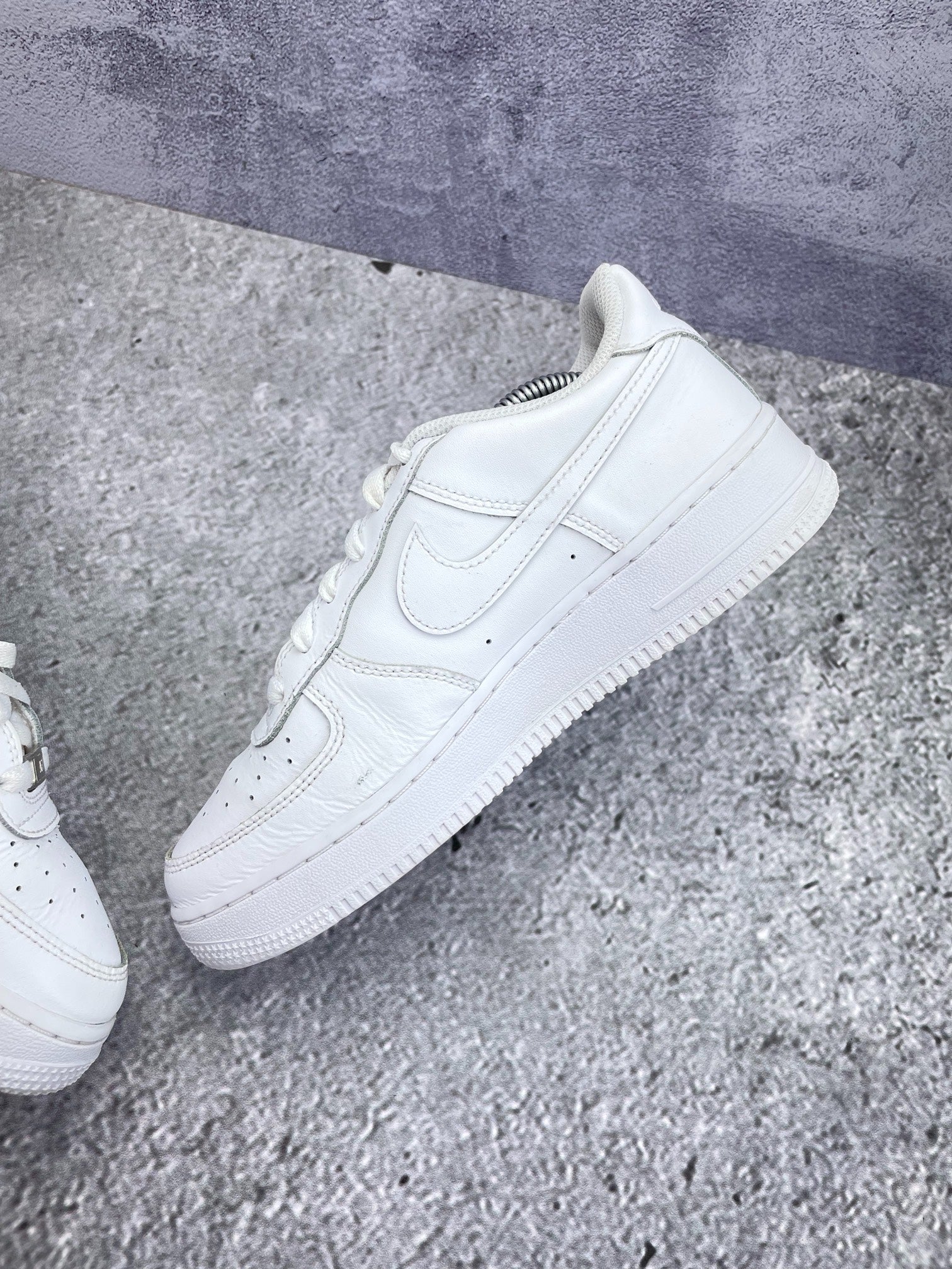Nike Air Force 1 Low (39) - sneakilystore