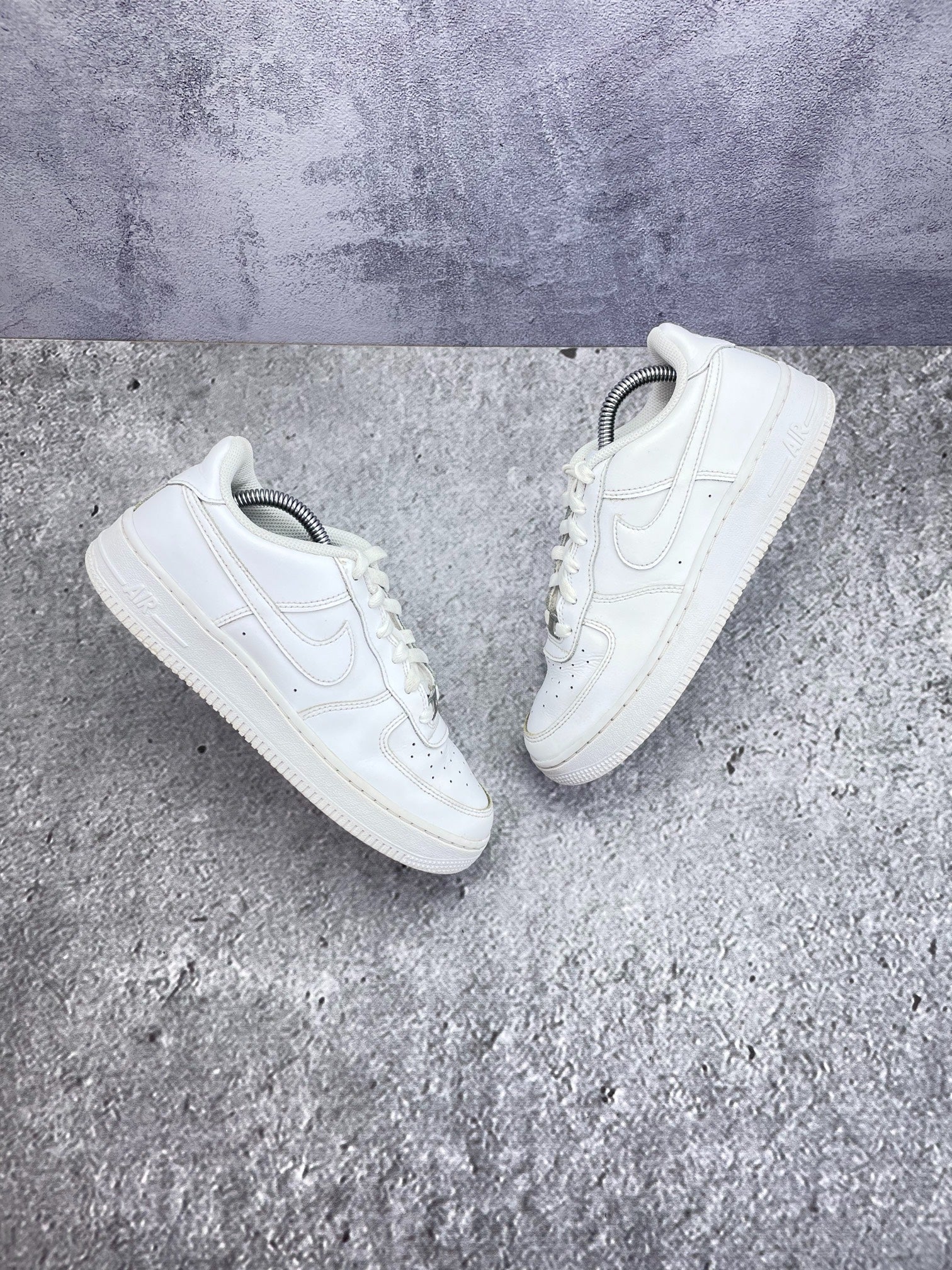 Nike Air Force 1 Low (38) - sneakilystore
