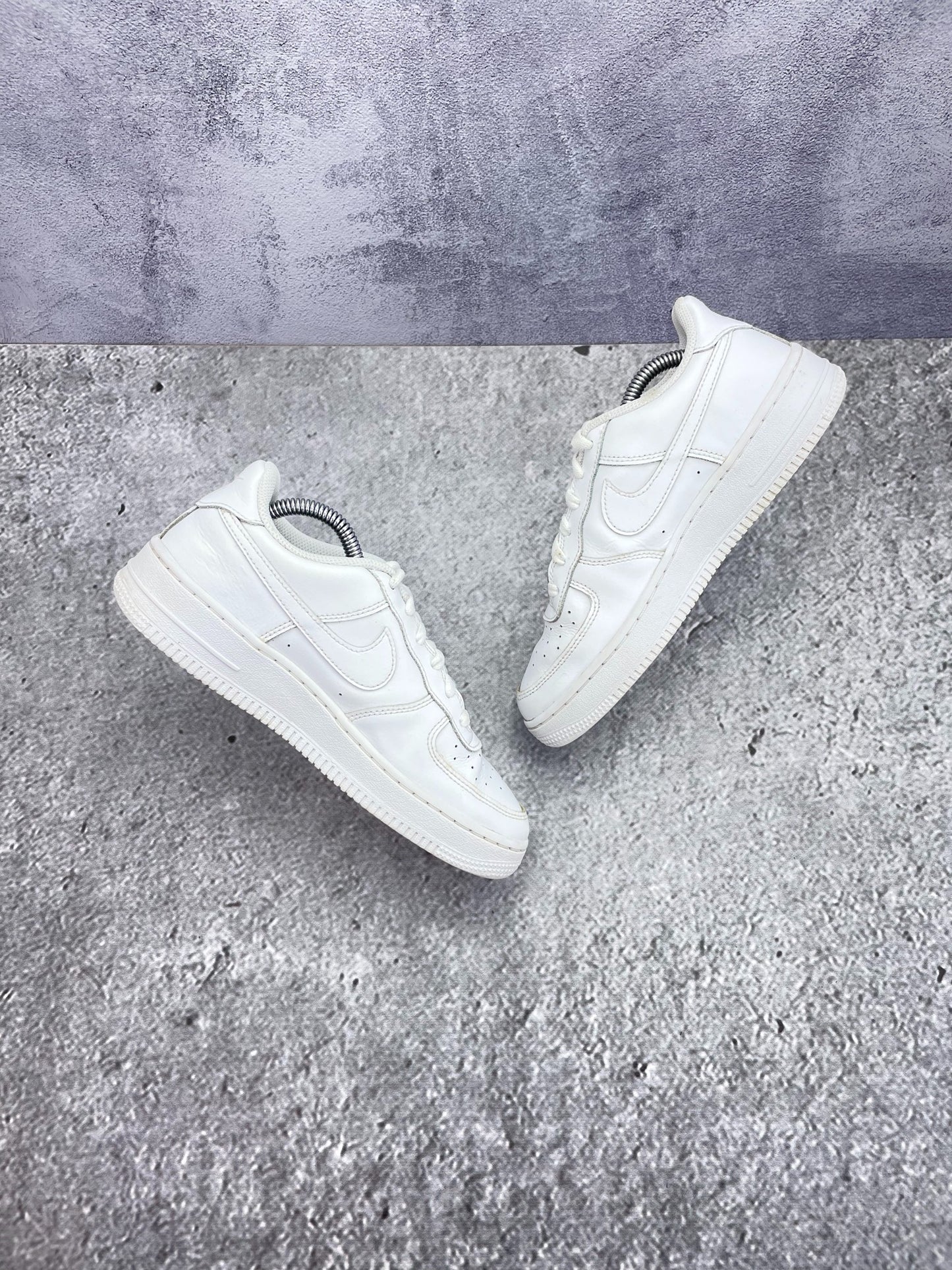 Nike Air Force 1 Low (38) - sneakilystore