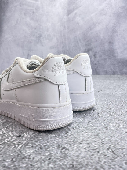 Nike Air Force 1 Low (38.5) - sneakilystore