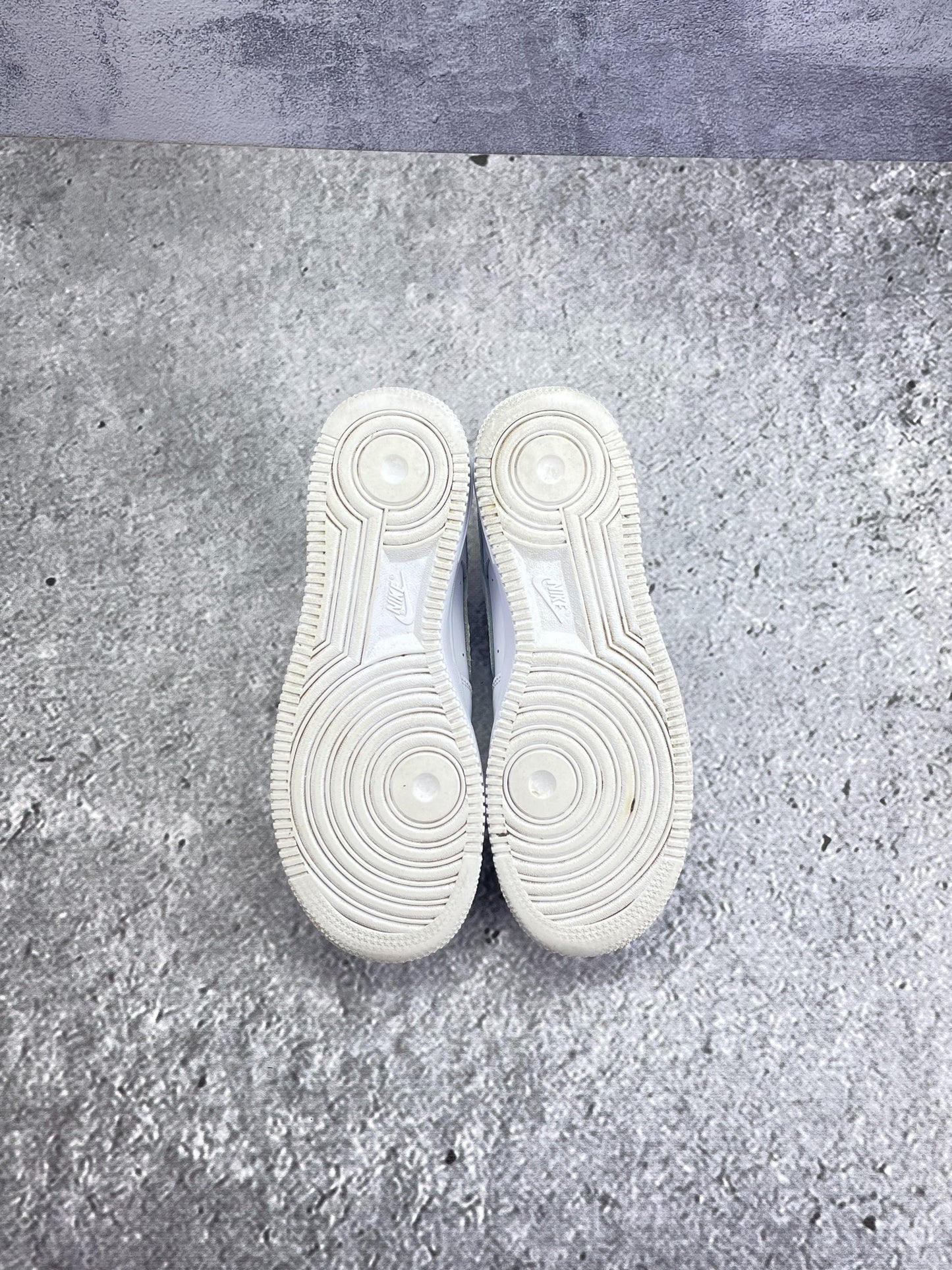 Nike Air Force 1 Low (38.5) - sneakilystore