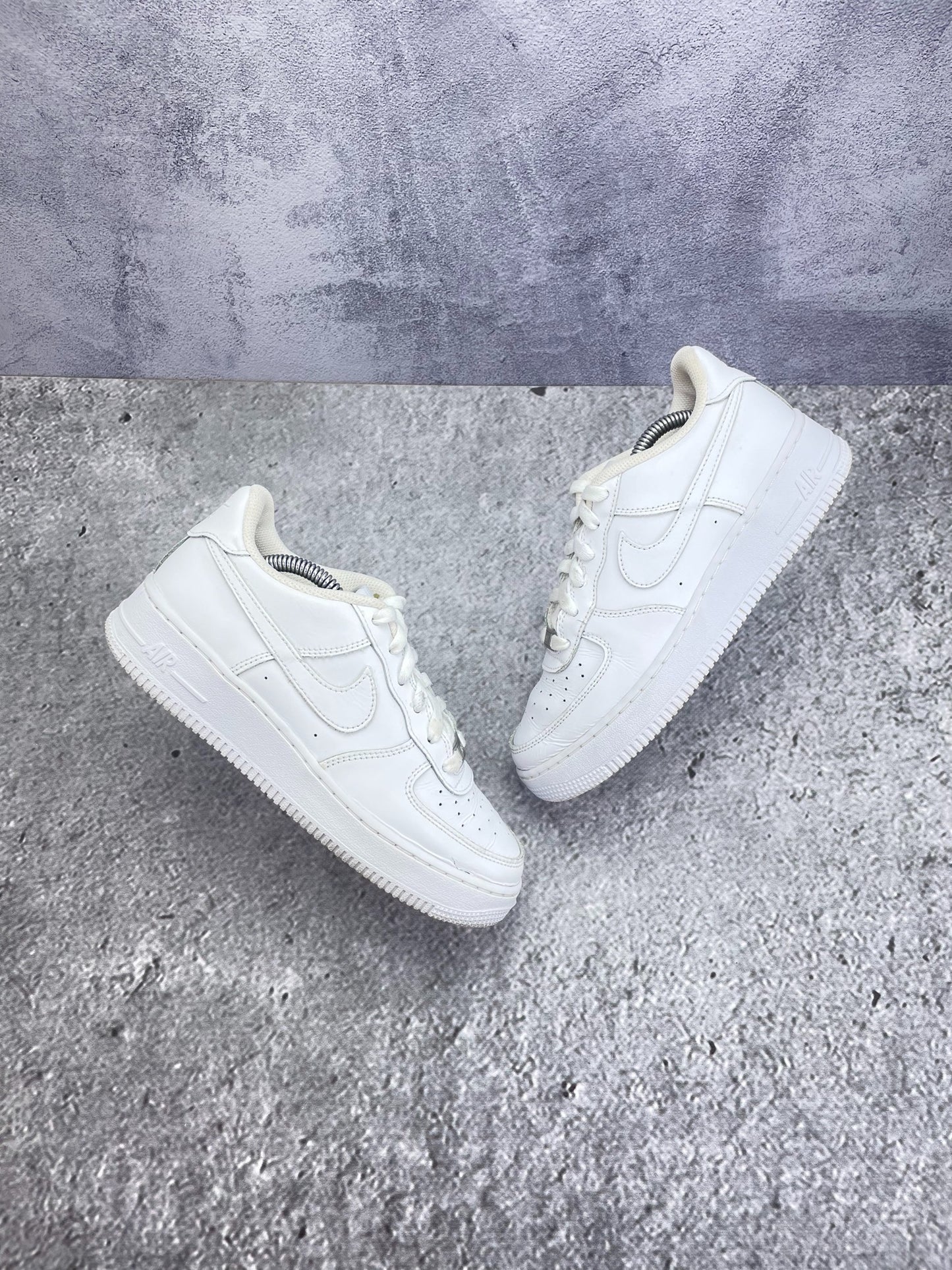 Nike Air Force 1 Low (38.5) - sneakilystore