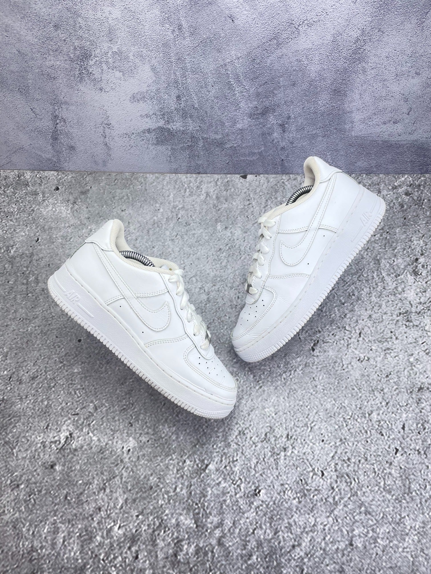 Nike Air Force 1 Low (38.5) - sneakilystore